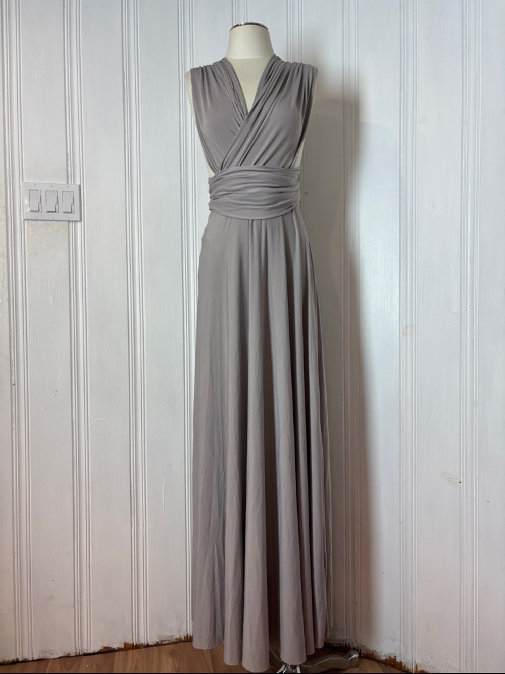 L’ATISTE Light Grey Infinity Convertible 72 Ways Maxi Dress - Size Small